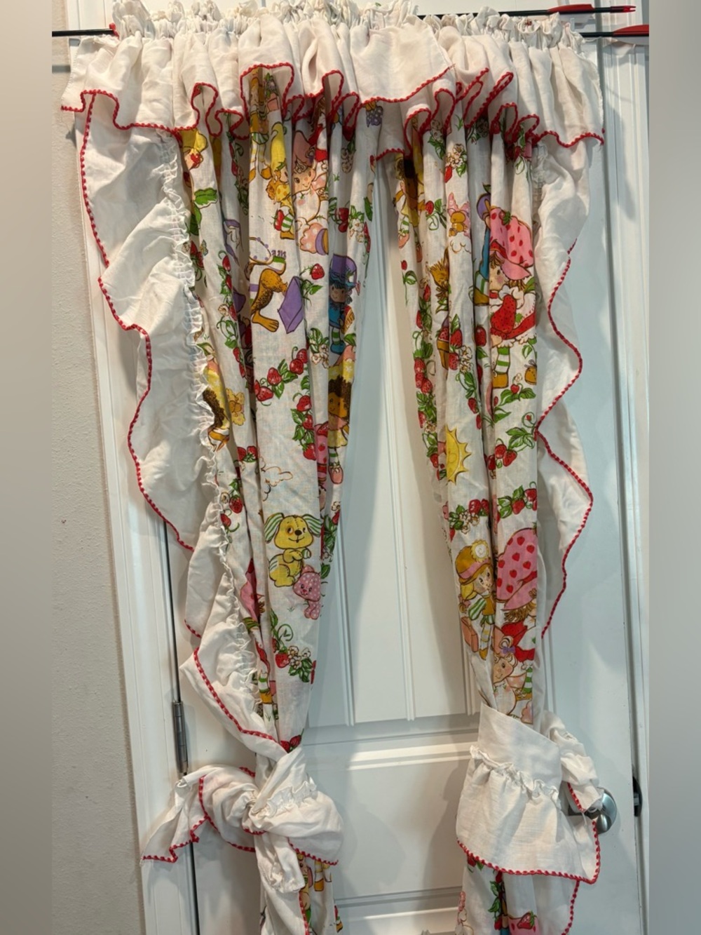 Vintage strawberry shortcake curtains with tie backs